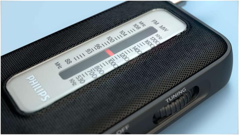 Compact Battery Operated AM/FM Radio with Tuning Light and Great Reception8