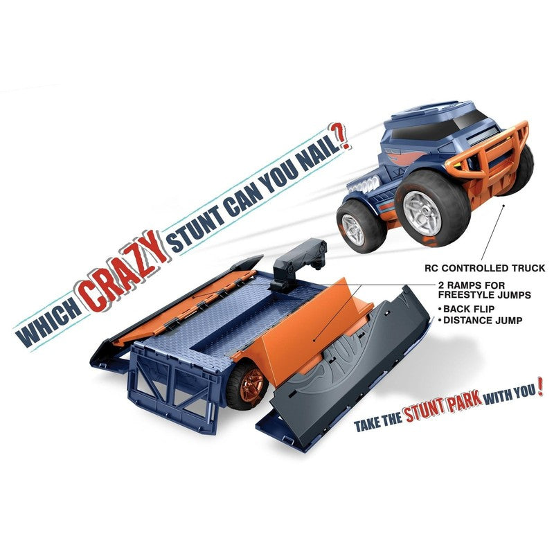 R/C Trick Truck Transforming Stunt Park Vehicle2