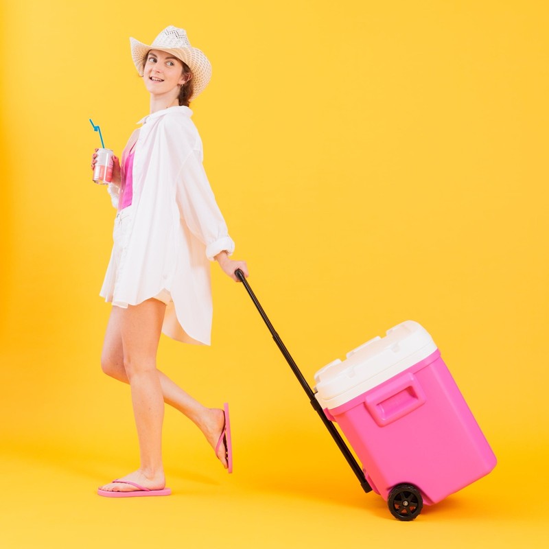 60 QT Laguna Ice Chest Cooler with Wheels, Fuchsia Pink6