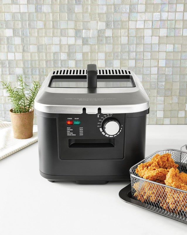 4L Electric Deep Fryer, Matte Black, Stainless Lid, 1800W1