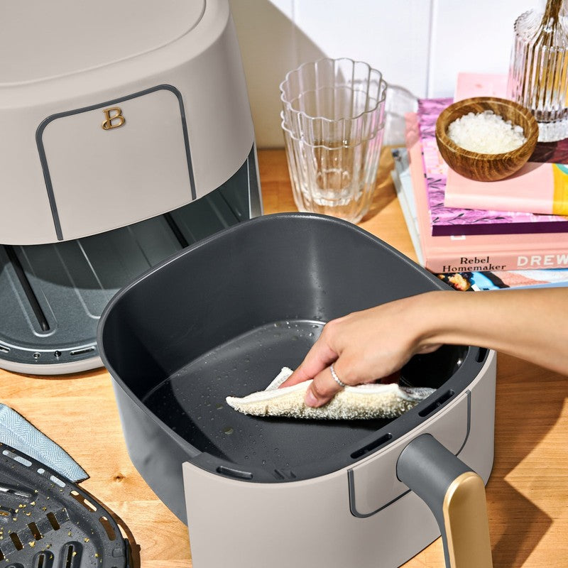 6 Qt Air Fryer w/ Turbocrisp Technology Evergood Ceramic Nonstick Porcini Taupe10