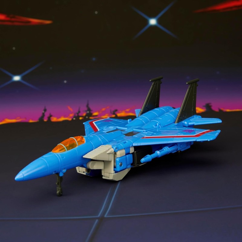 Studio Series Thundercracker Voyager Class – 6.5" Converting Action Figure 6