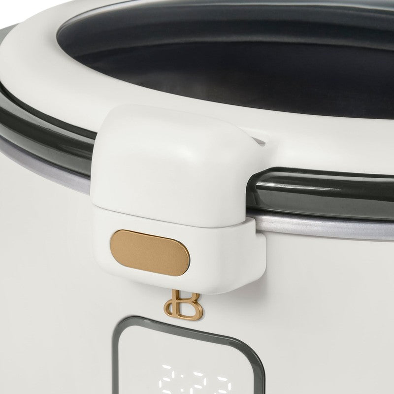 4 Qt Digital Slow Cooker with Hinged Locking Lid, White Icing by Drew Barrymore8
