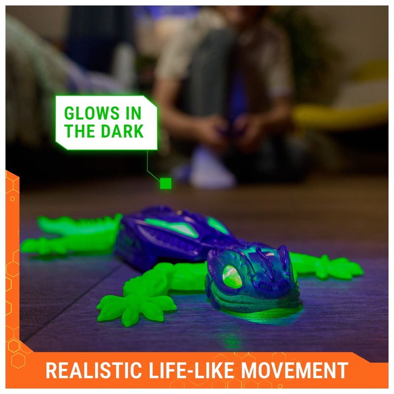 Glow in the Dark Wall Crawler Gecko Toy – Climbing Robot Toy for Kids Ages 4+2