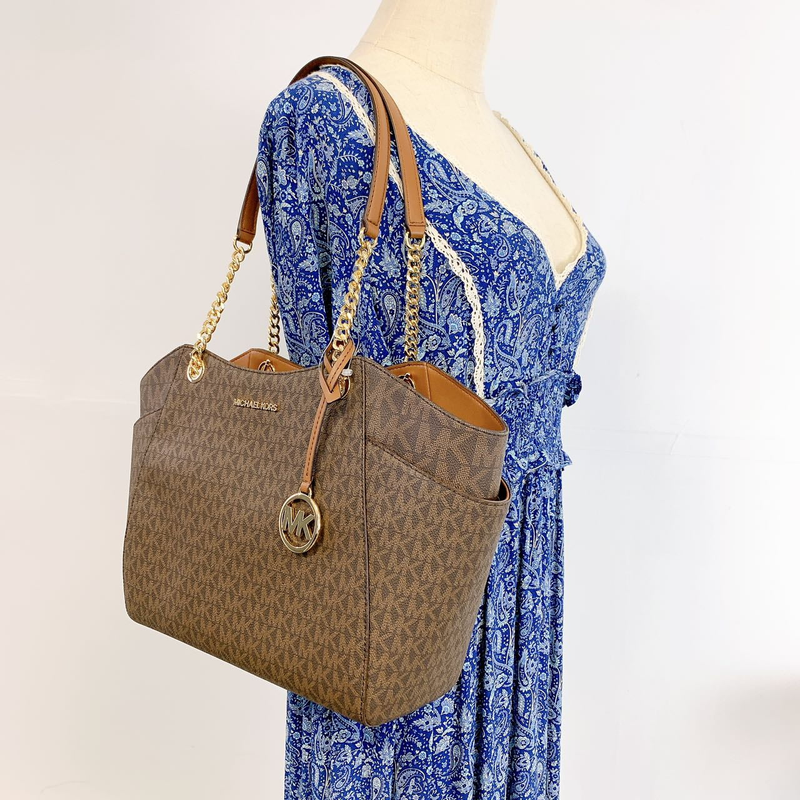 Jet Set Chain Large Shoulder Tote Bag Brown MK Signature4