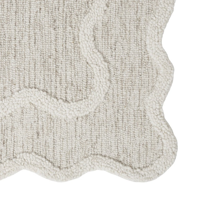 Ivory Scallop Wool Indoor Area Rug, 24" X 36"2