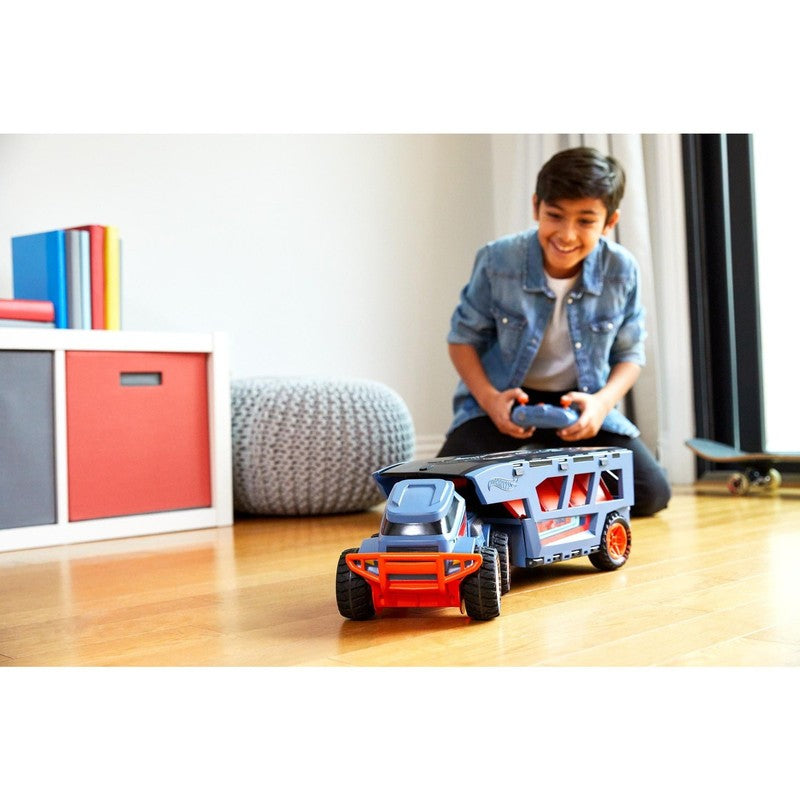 R/C Trick Truck Transforming Stunt Park Vehicle3