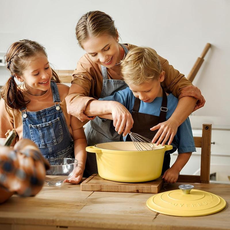 Enameled Cast Iron Dutch Oven   5.5QT Pot with Lid Cookbook & Cotton Potholders 7