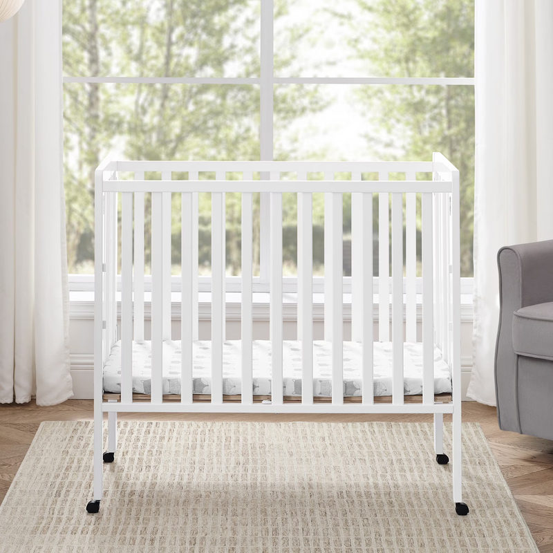 Lee Portable Folding Mini Crib with 1.5 Inch Mattress Greenguard Gold Certified0