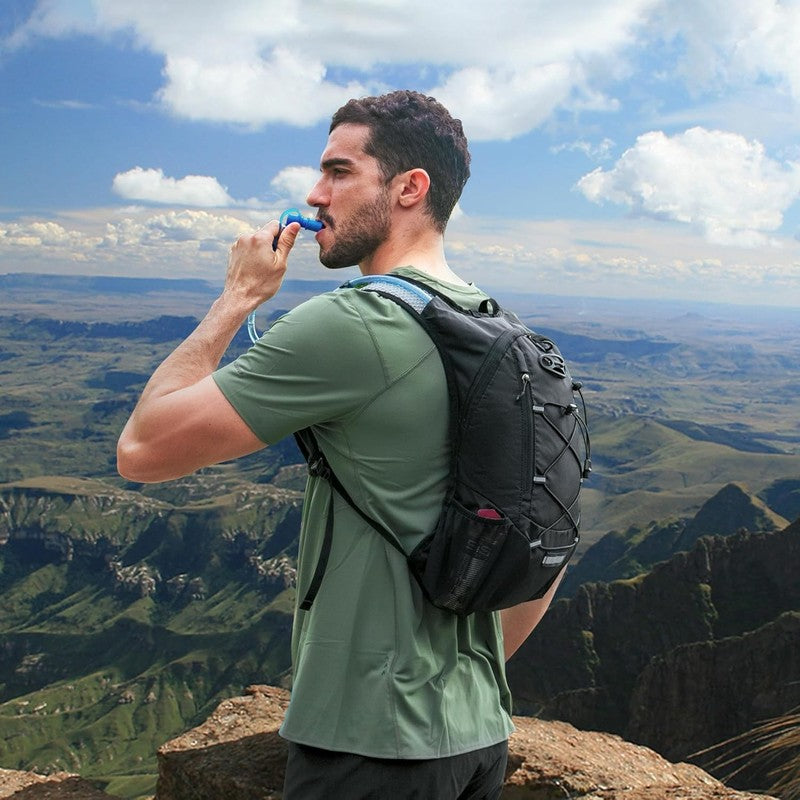 Lightweight Hydration Backpack, Running Backpack with 2L Water Bladder, Hydro Wa7