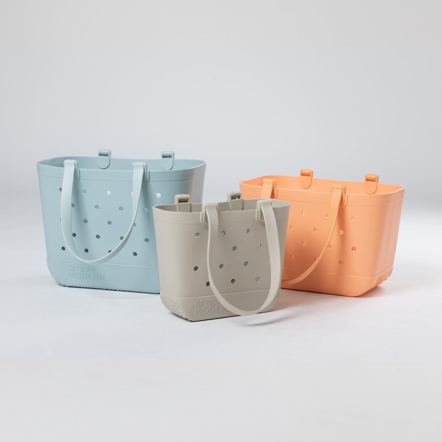 Large Waterproof Beach Tote Bag | Cream Getaway Bag with Zipper Pocket | Travel7