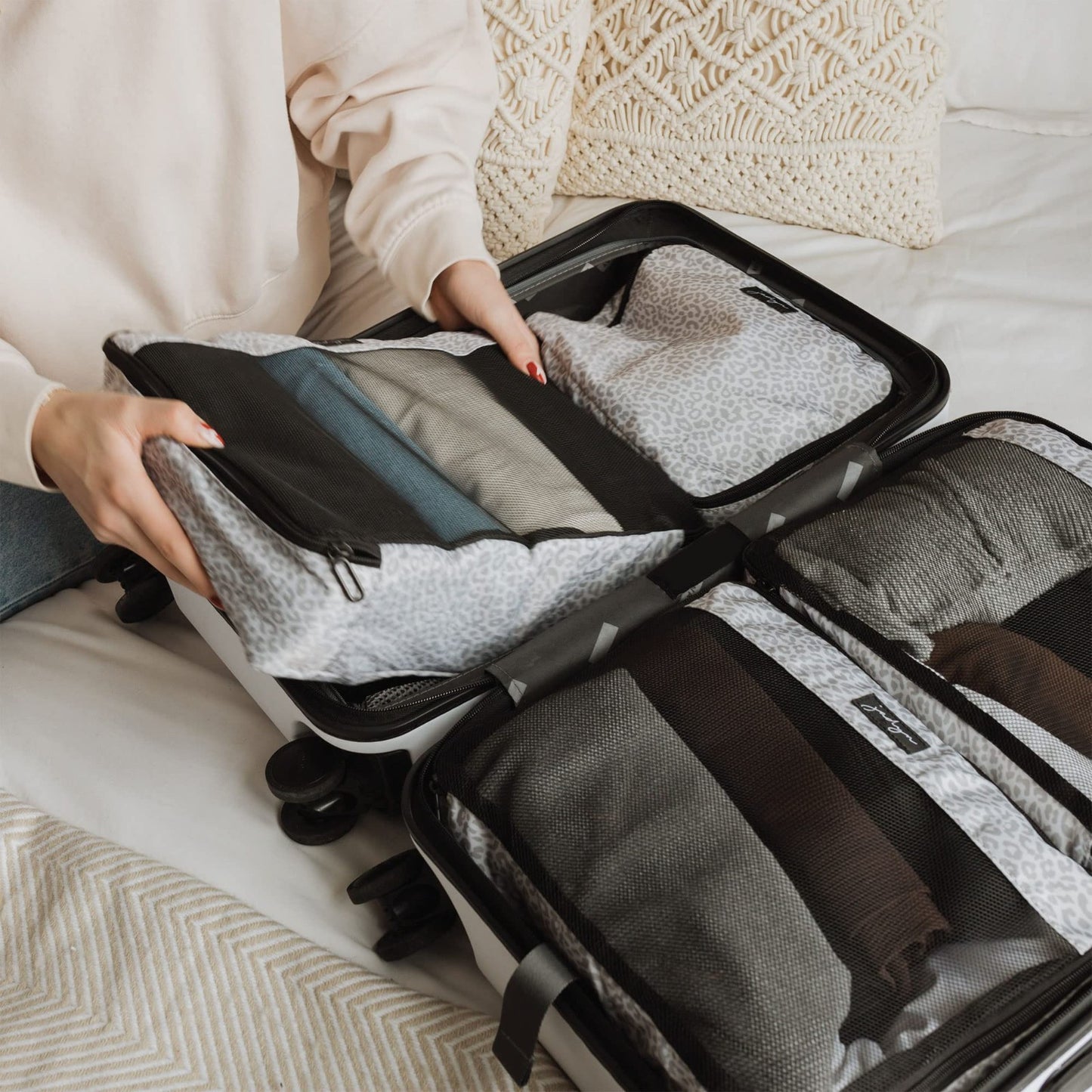 6-Piece Packing Cubes Set for Travel - Large Organizer for Suitcase & Luggage, M5