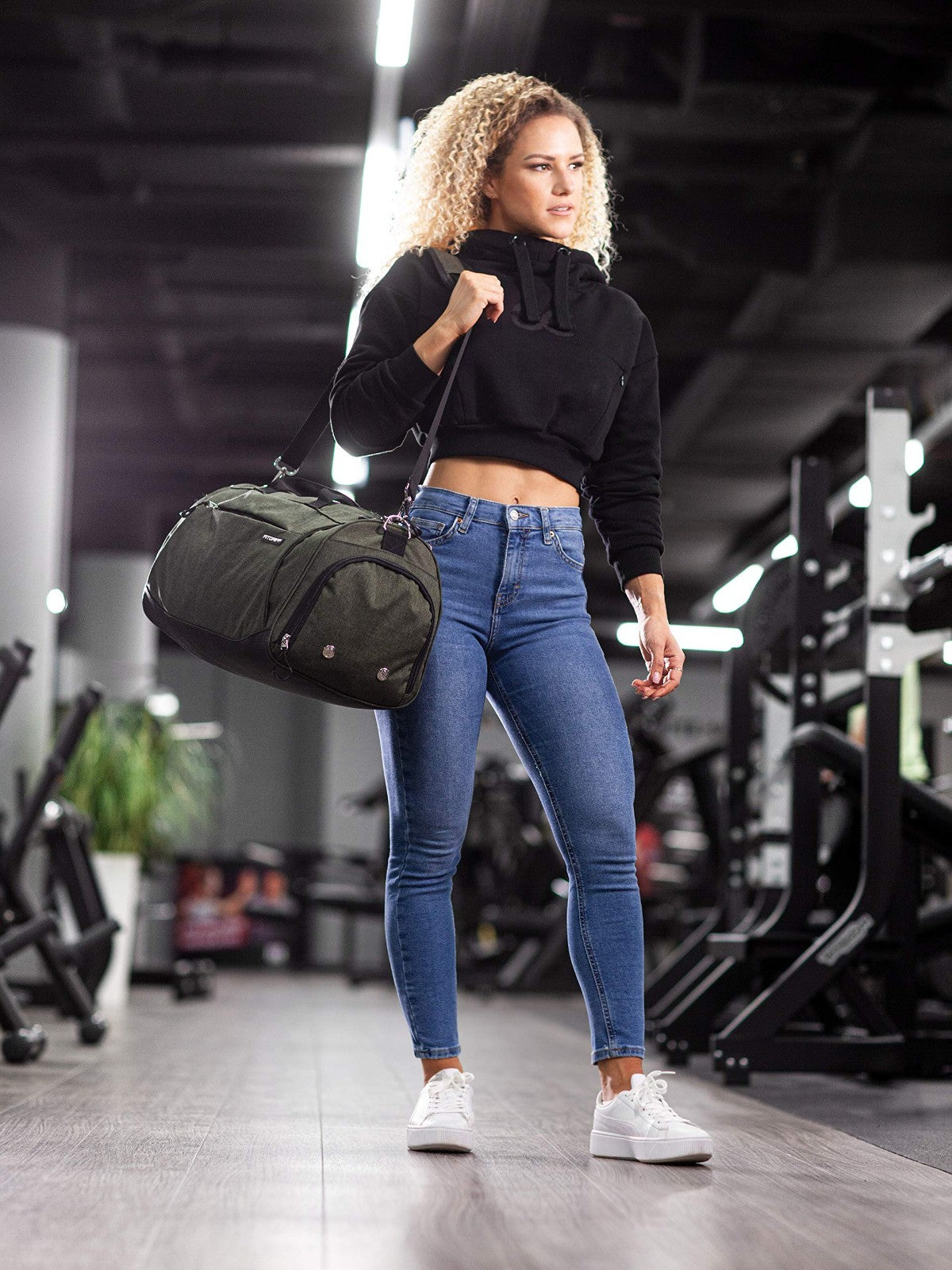 Versatile Gym Duffle Bag with Shoe & Wet Compartment for Travel, Sports & Fitnes4