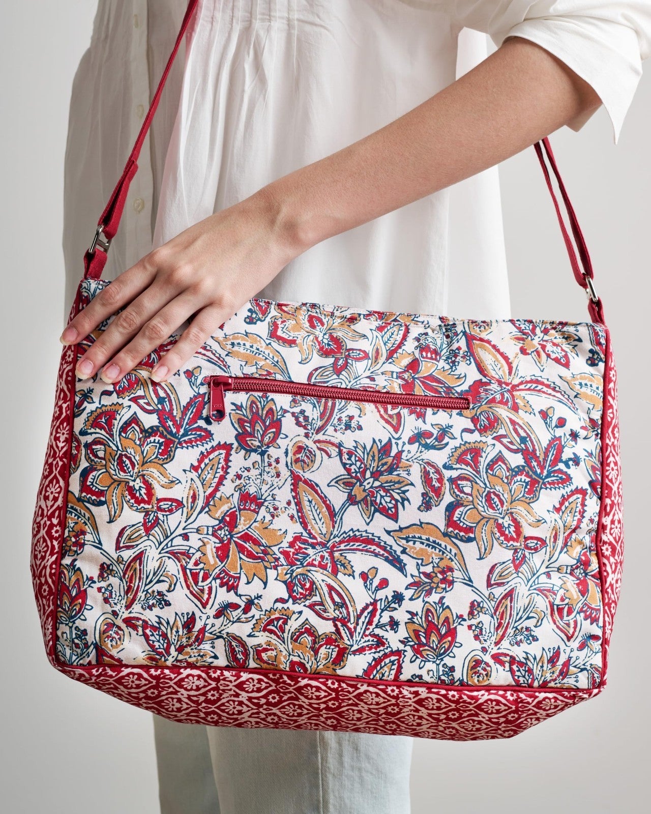 Stylish Women's Cotton Shoulder Hand Bag   Chic Tote for Everyday Use7