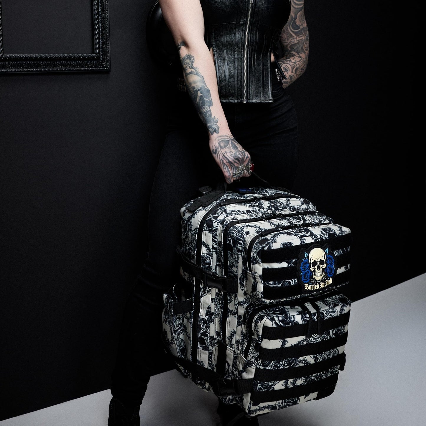 Durable 25L Waterproof Gym Backpack   MOLLE Webbing, Laptop Pocket, 1000D Oxford6