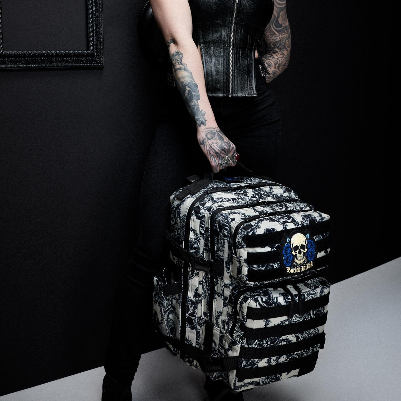 Durable 25L Waterproof Gym Backpack   MOLLE Webbing, Laptop Pocket, 1000D Oxford6