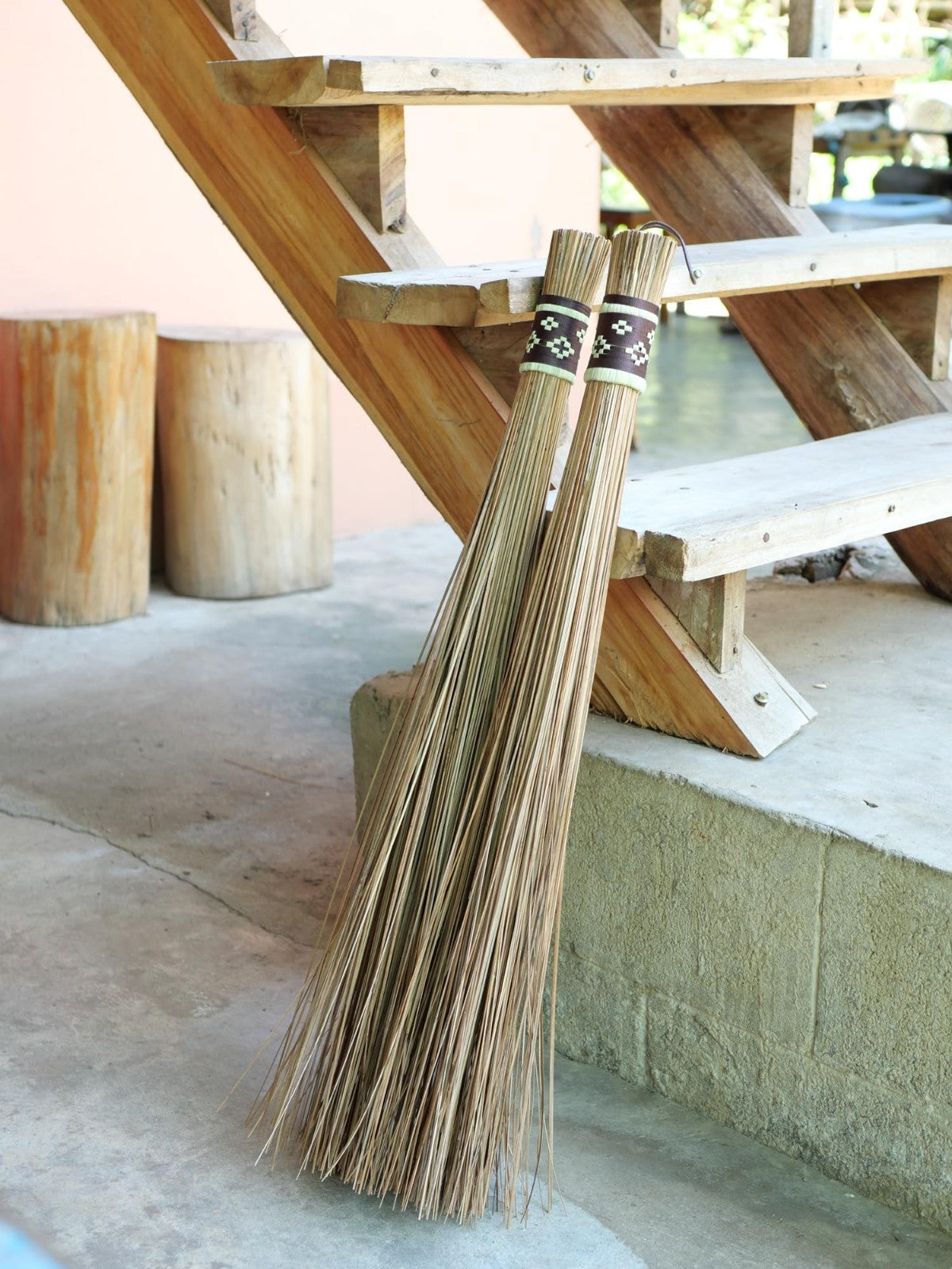 32" Heavy Duty Outdoor Coconut Leaf Broom - Sturdy Multi-Surface Cleaning Tool8