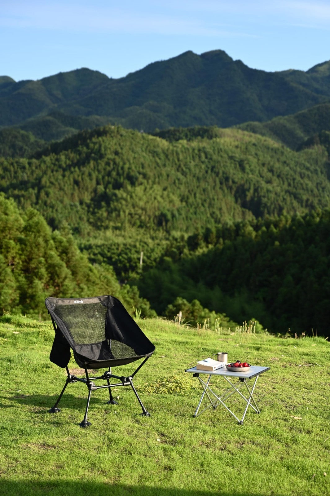 Ultralight Compact Folding Camping Table with Carry Bag - Portable Outdoor Furni9