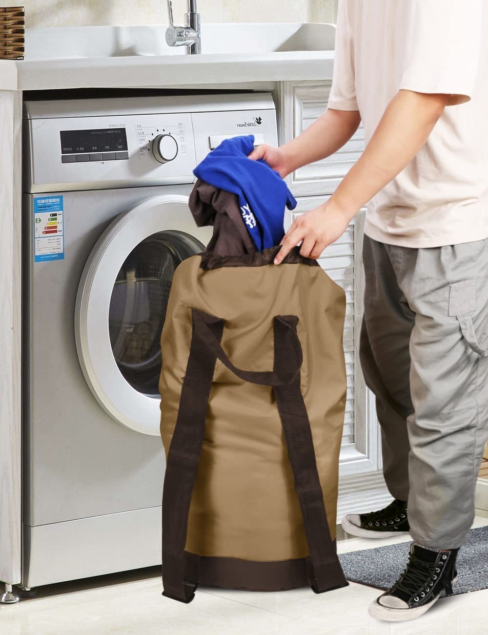 Optimized eBay Title:  "Durable Laundry Backpack with Shoulder Straps & Mesh Po6