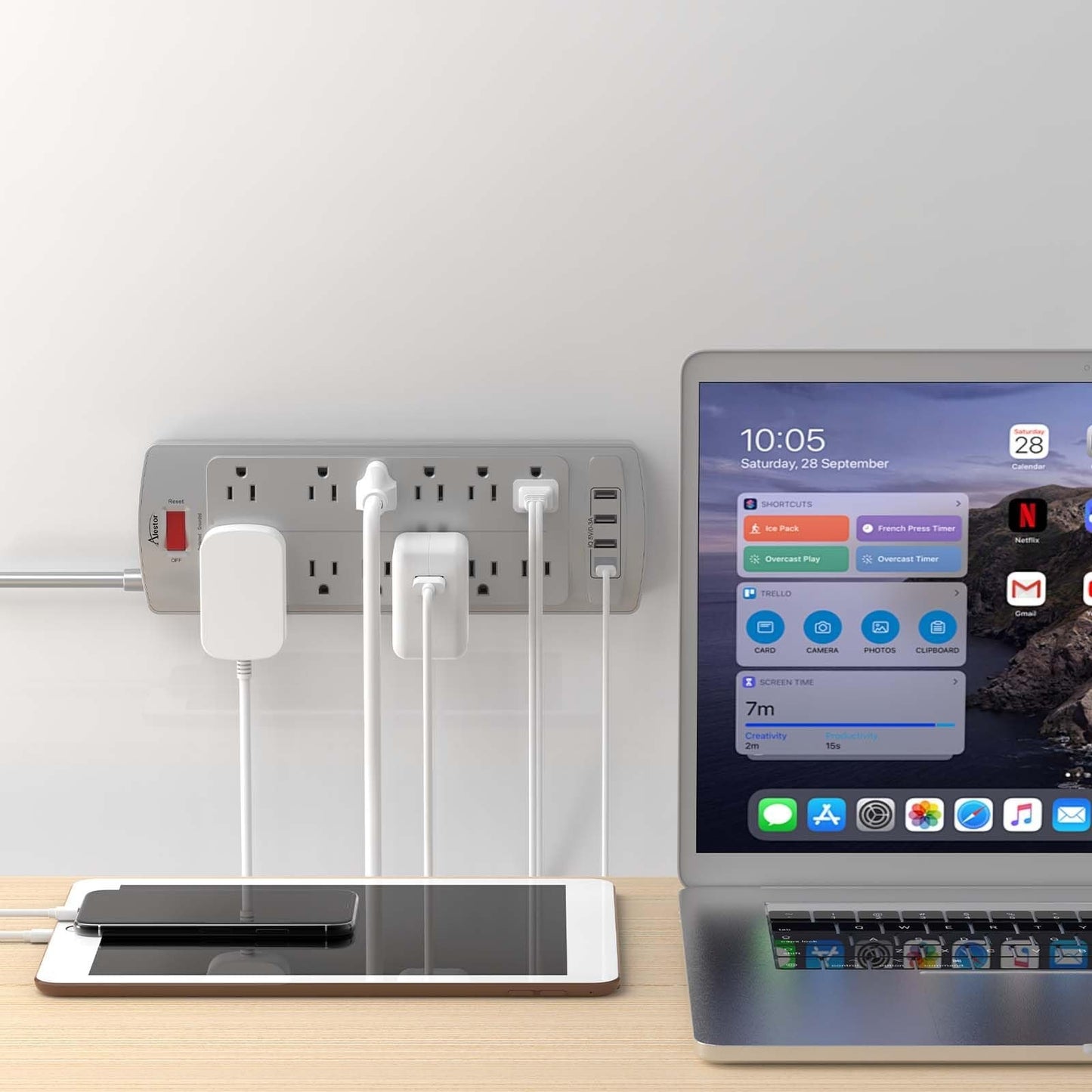 Surge Protector Power Strip with 12 Outlets & 4 USB Ports, 6ft Cord, 2700J ETL3