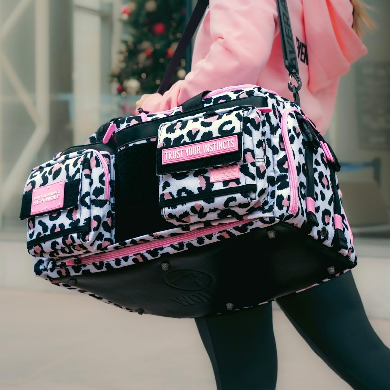 Ultimate 40L Gym Travel Duffle Bag with Rigid Frame   Leopard Pink Zip Design7
