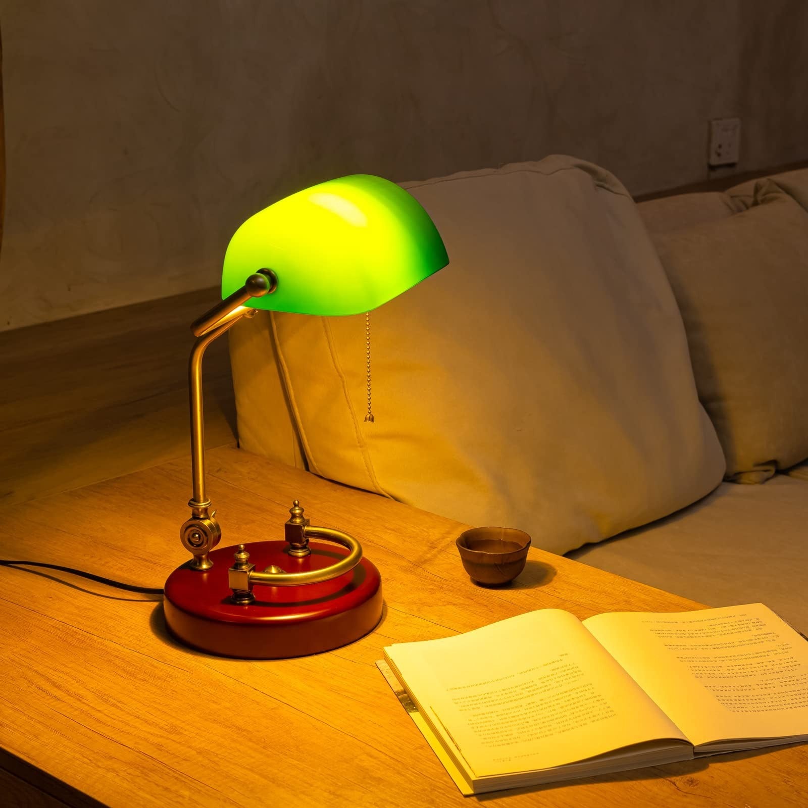 Vintage Green Glass Bankers Desk Lamp with Solid Wood Base, Pull Chain Switch, E7