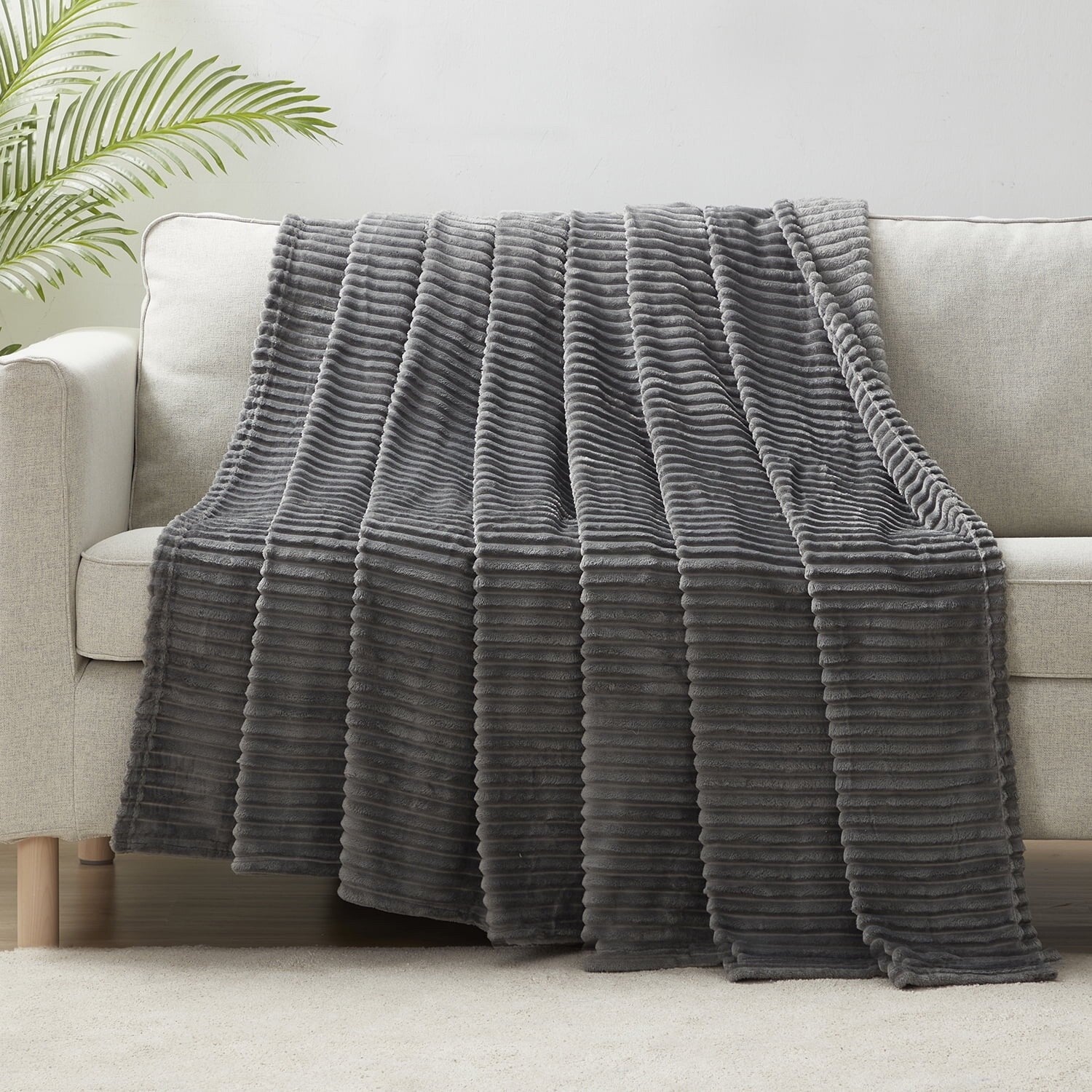 The Nestl Cut Plush Fleece Blanket1