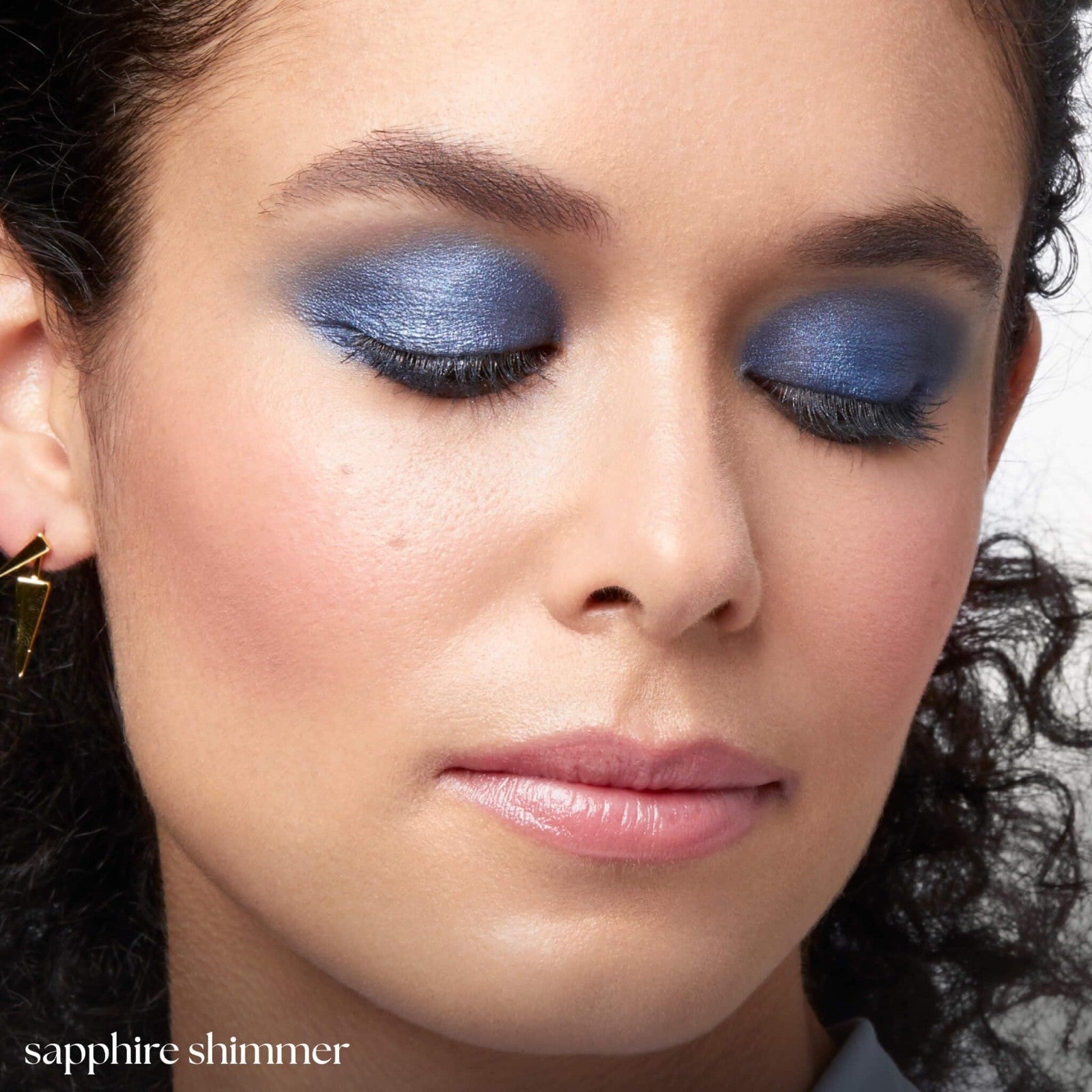 Crème-to-Powder Eyeshadow Stick - Sapphire Shimmer, Long-Lasting, Easy Applicati4