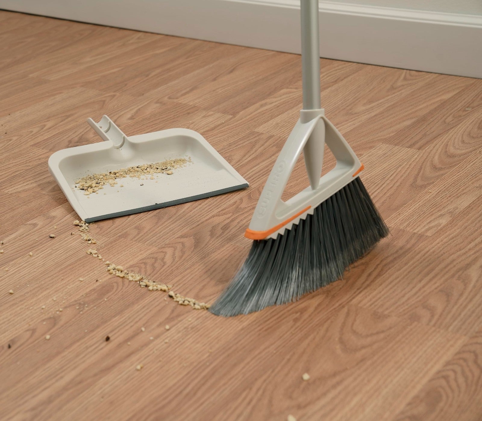 Durable 10" Clip-On Dustpan with Rubber Lip & Comfort Grip Handle - 3-Pack2