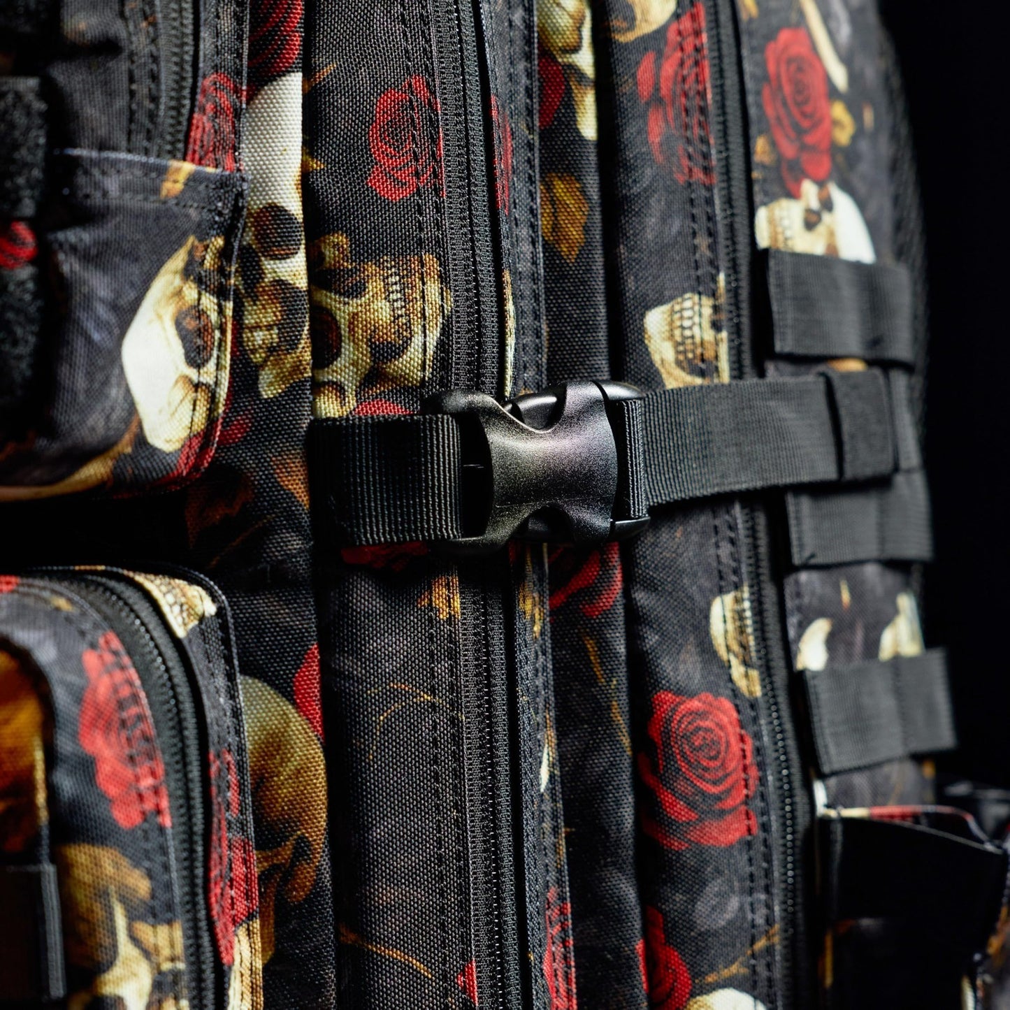 Durable 35L Athletic Gym Backpack   Waterproof Oxford, MOLLE Webbing, Laptop Poc5