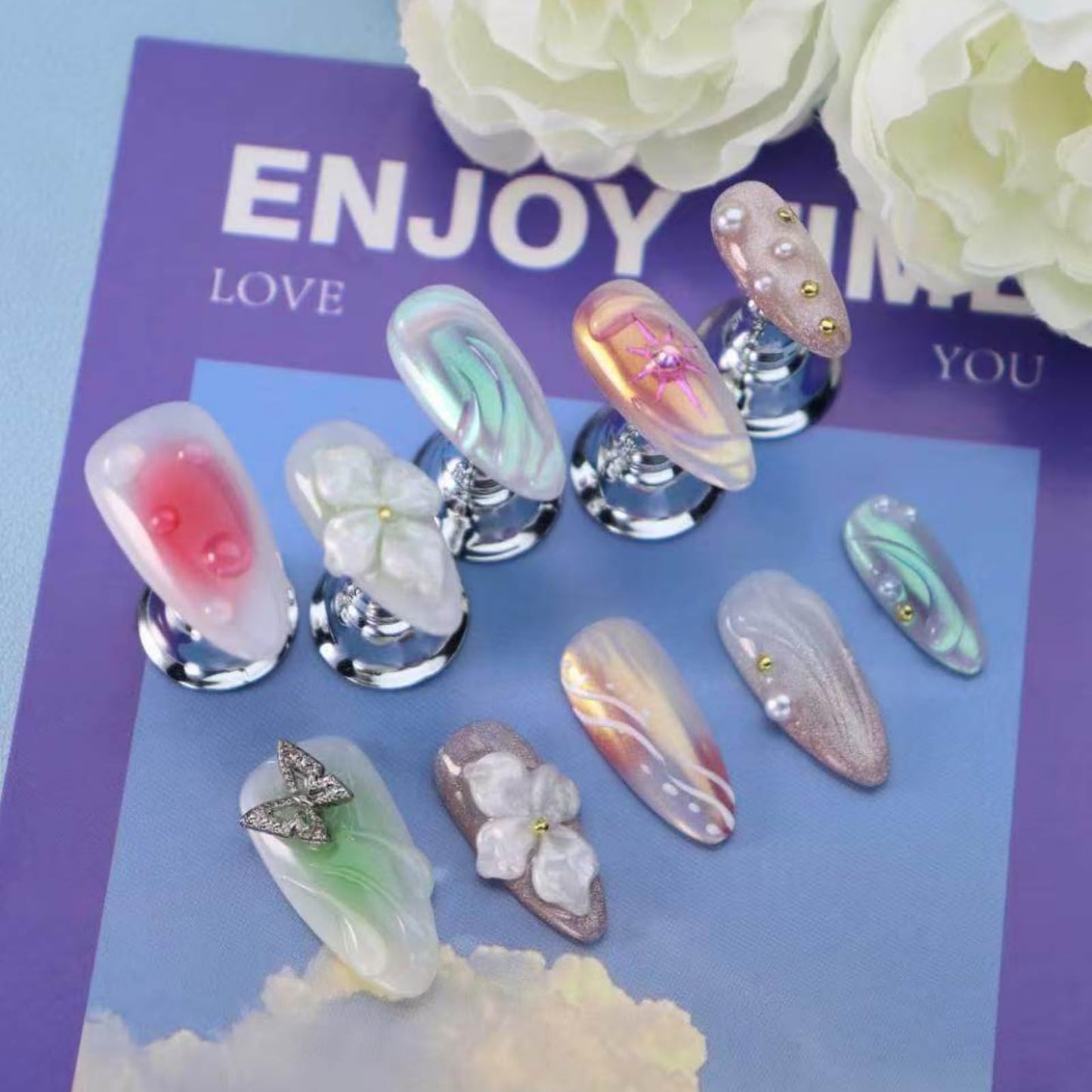 3D Floral Press-On Nails Medium Almond - Handcrafted Aurora Ombre Butterfly Desi2