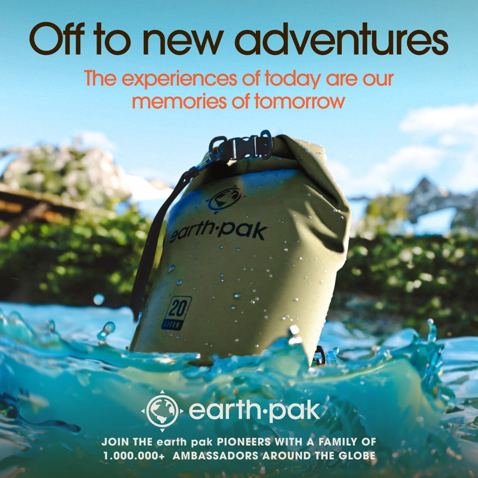 Waterproof Dry Bag Backpack   Roll Top Sack for Kayaking & Outdoor Gear, Phone C8