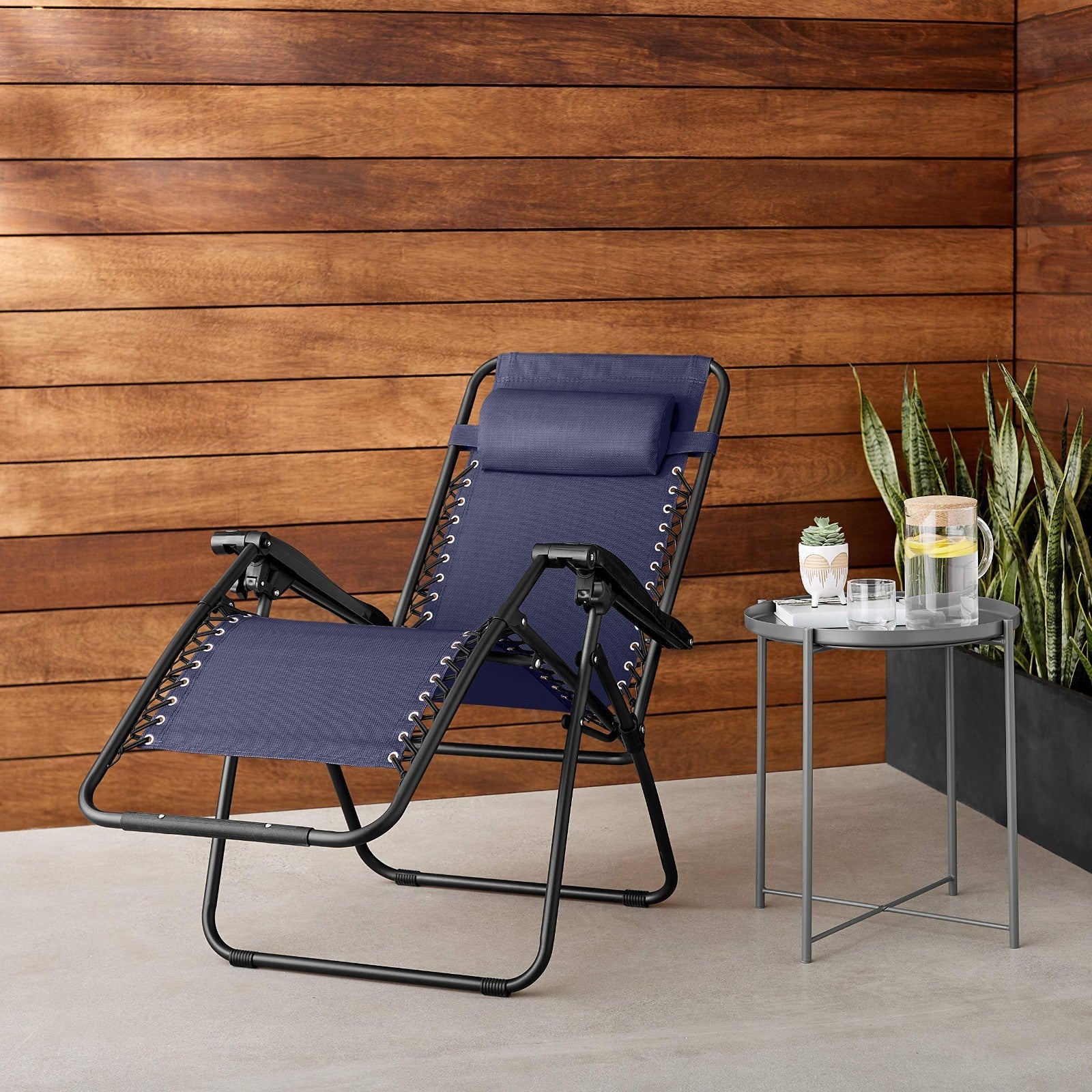 Zero Gravity Lounge Chair with Pillow   Foldable Outdoor Recliner, 300 lb Capaci2