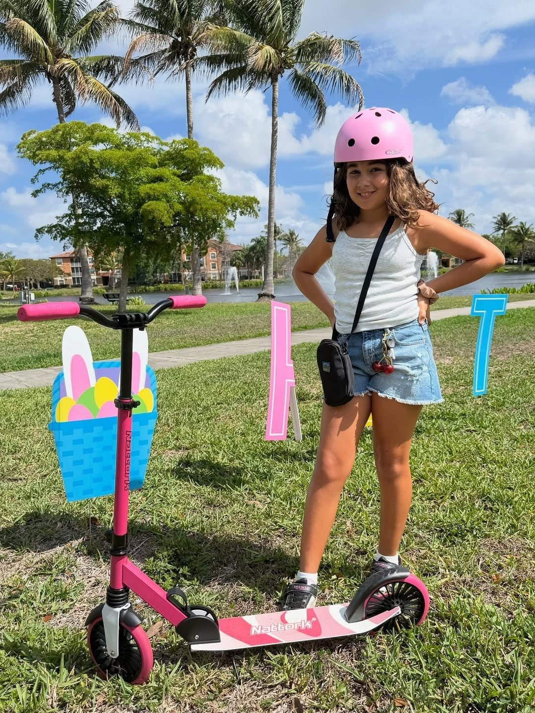 Adjustable Kick Scooter for Kids & Teens, Max Load 240 LBS, Foldable, 8" Wheels,4