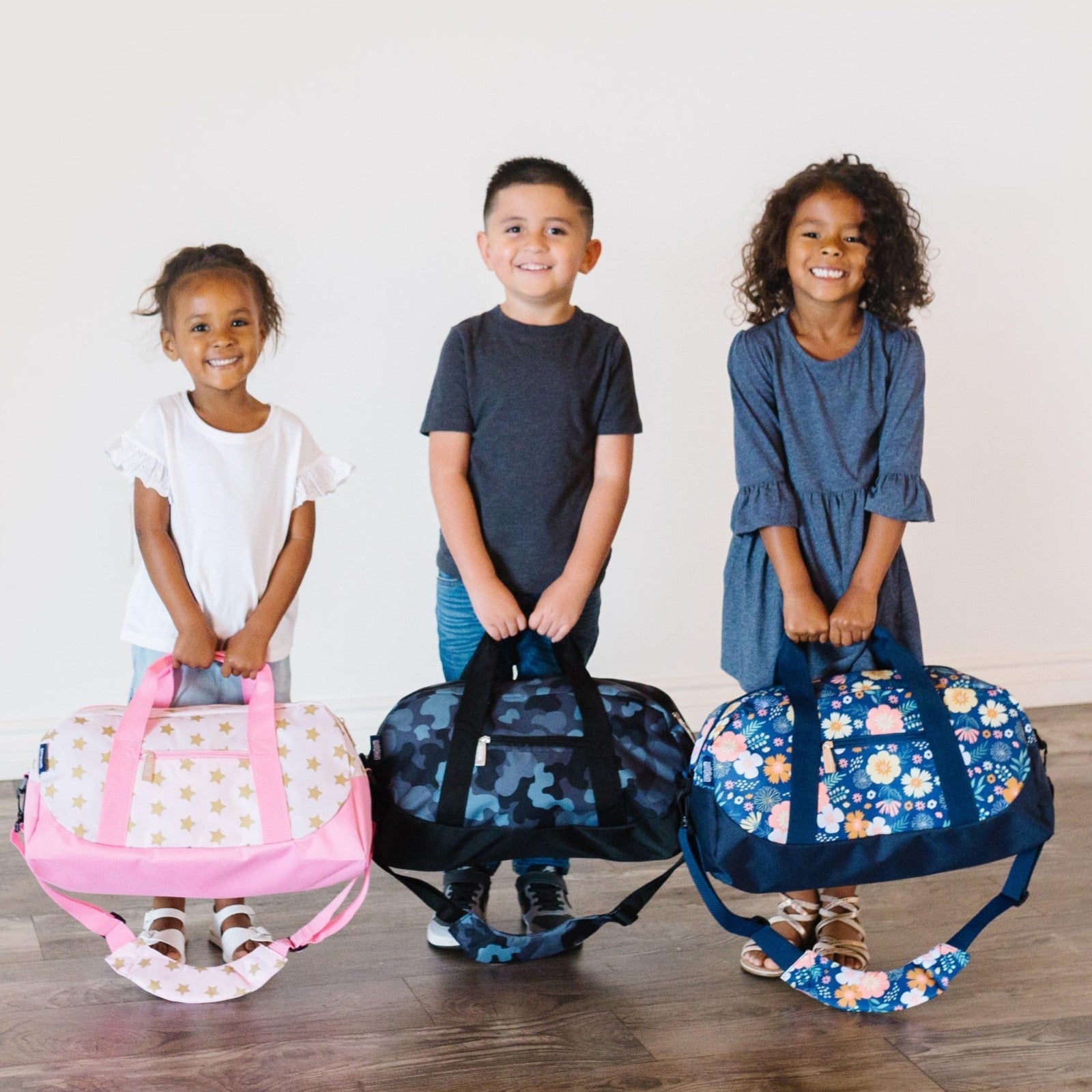 Kids Overnighter Duffel Bag – Carry-On Size, Perfect for School & Sleepovers, Ca2