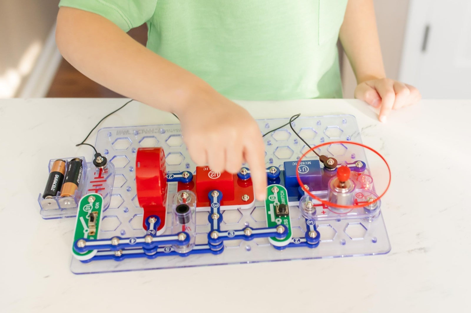 Snap Circuits Extreme Electronics Kit   STEM Learning, Fun Projects, Educational5