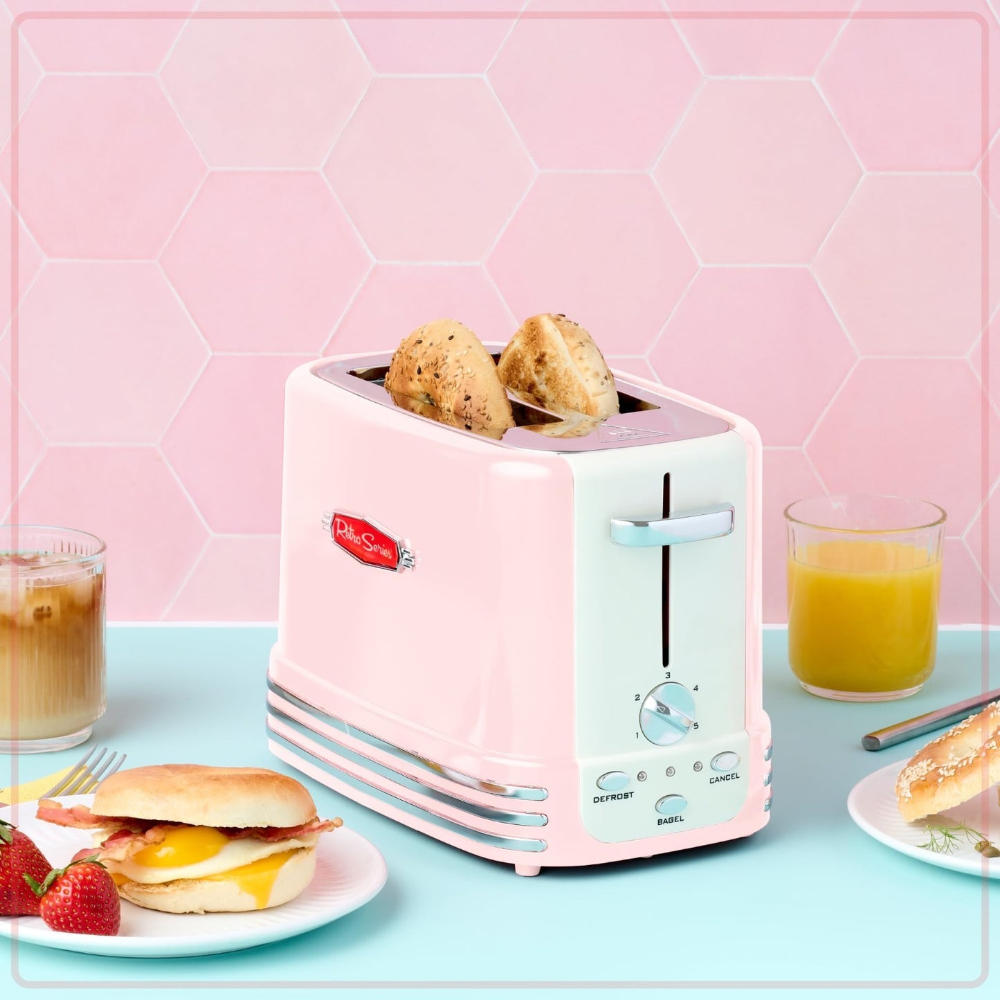 Vintage Retro 2 Slice Toaster   Wide Slots, Crumb Tray, 5 Toasting Levels, Pink2