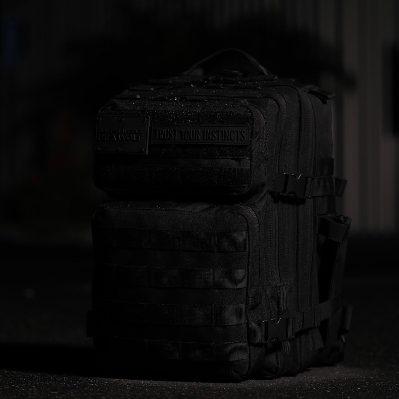 Durable 25L Waterproof Gym Backpack   1000D Oxford, MOLLE Webbing, Laptop Pocket5